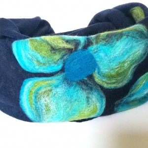 granatowy filcowany wełniany miły i ciepły komin handmade