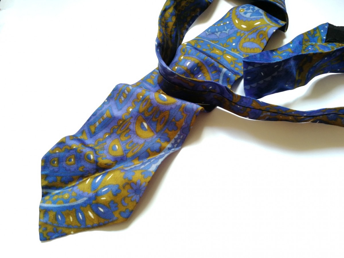 krawat vintage w kolorze niebieskim