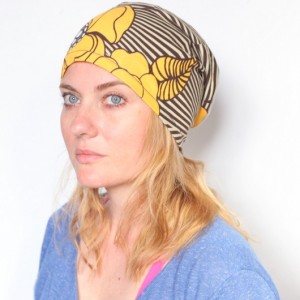 czapka damska wiosenna kwiatowa