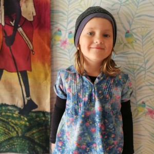 czapka dziecięca szara koronkowa dla dziewczynki