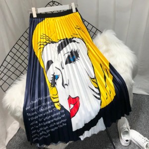 plisowana spódnica rozmiar M motyw komiks