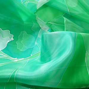 Jedwabna chusta Konwalie, Zielona apaszka, Ręcznie malowana chusta z jedwabiu