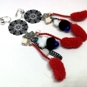 klipsy lekkie pompony wiszące boho