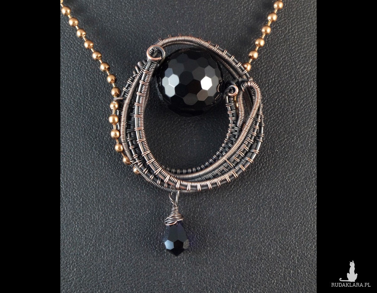 Miedziany wisior z fasetowaną kulką onyksu oraz z kryształem, wisior dla niej, prezent dla kobiety, biżuteria ręcznie robiona, wire wrapped