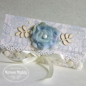 Ślubna kopertówka pastelowy błękit