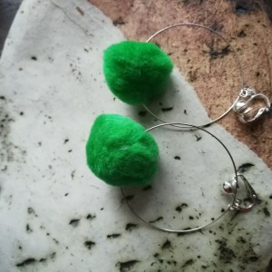 klipsy lekkie zielone kule