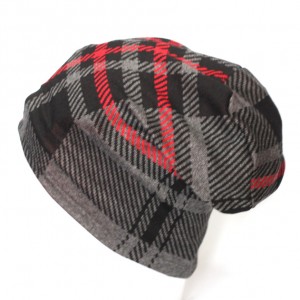 czapka damska dzianinowa w kratkę