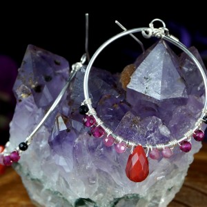 Kwarc, Srebrne kolczyki z kwarcem, turmalinem, rubinem i onyksem, ręcznie wykonane, prezent dla niej, prezent dla mamy prezent urodzinowy