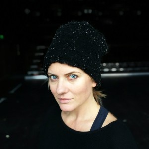 czapka futrzana damska srebrno- czarna handmade