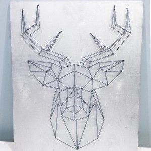 Dekoracja ścienna geometryczny jeleń string art srebrny