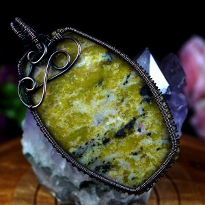 Jaspis, Miedziany wisiorek z jaspisem, ręcznie wykonany, prezent dla niej, prezent dla mamy, prezent urodzinowy, biżuteria autorska