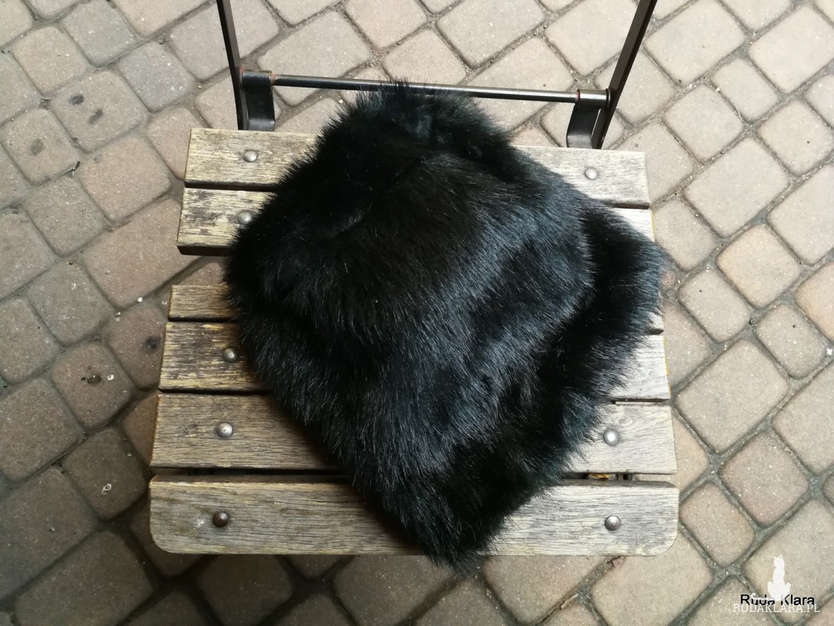czapka damska czarna futrzana  włos- box m1- na podszewce, rozmiar 59-60cm, wysokość czapki 26cm,nierozciągliwa, polecam pojedyncza sztuka