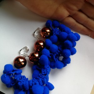 klipsy koła pompony duze lekkie handmade boho