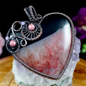 Agat czarno czerwony Miedziany wisior z agatem, ręcznie wykonany, prezent dla niej, prezent dla mamy, prezent urodzinowy, biżuteria autorska