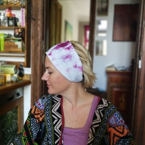 opaska sportowa w stylu boho na podszewce szeroka