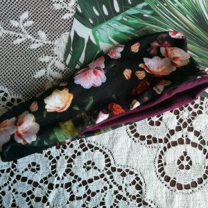 opaska damska wiosenna w kwiaty uniwersalna