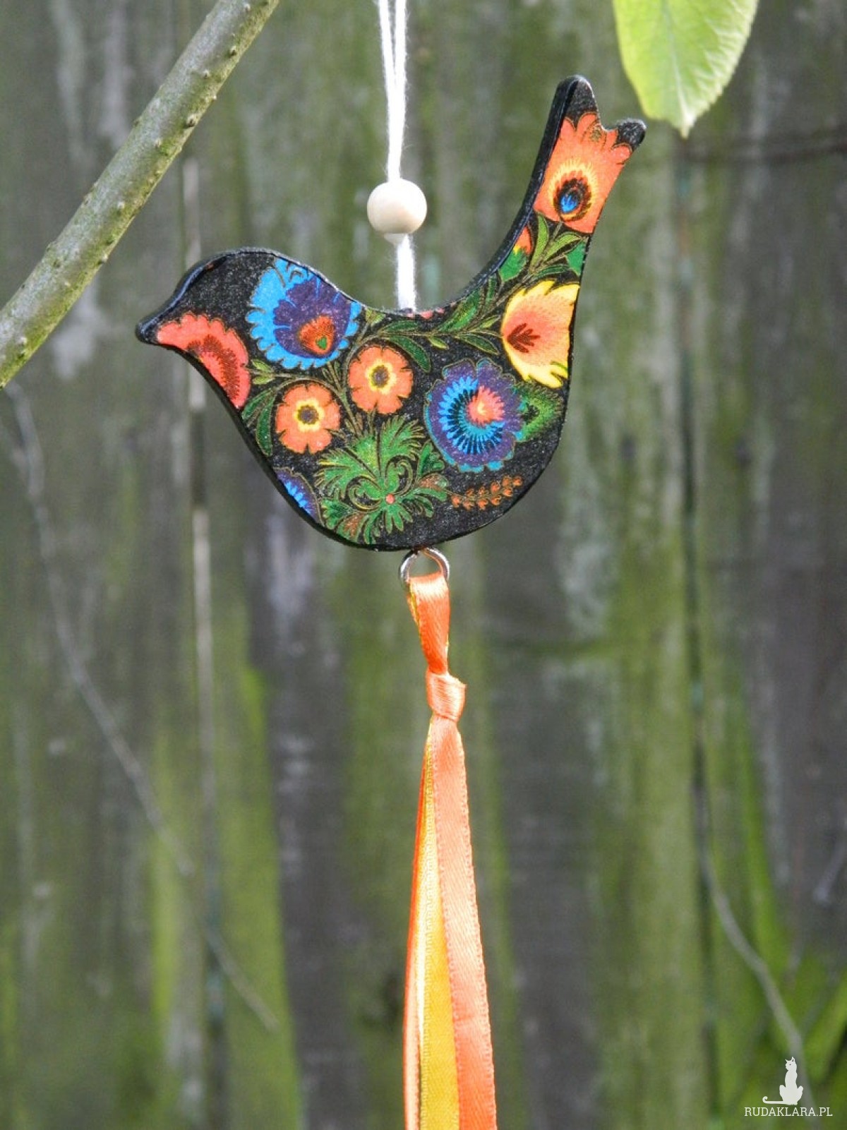 Ptaszek wiszący w ludowe łowickie kwiaty, dekoracja folk etno boho