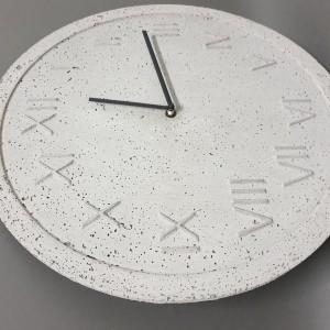ZEGAR Z BETONU Roman Style - SZARY