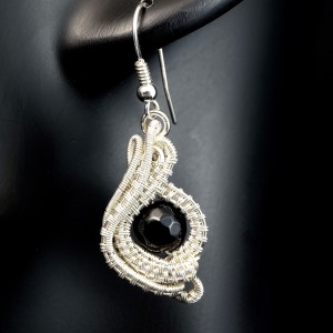 Onyks, Posrebrzane kolczyki z onyksem