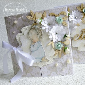 Personalizowany koronkowy komplet, kartka w pudełku na chrzest dla dziewczynki