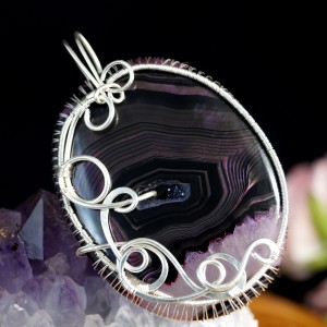 Agat, Srebrny wisior z plastrem agatu wire wrapped, prezent dla niej, prezent dla mamy, ręcznie robiona biżuteria autorska