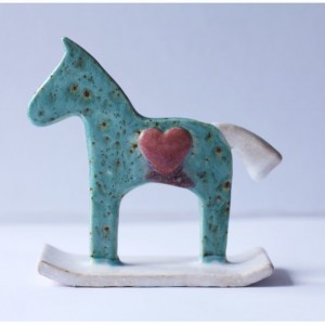 Niebieski konik na biegunach