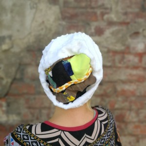 czapka damska uniwersalna na podszewce