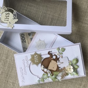 014 Pamiątka Komunii świętej z dziewczynką