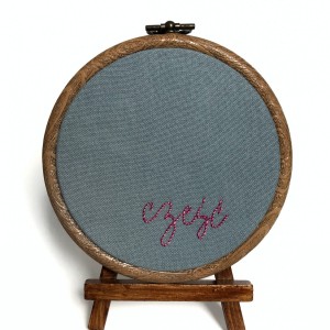 Obrazek haftowany "cześć"