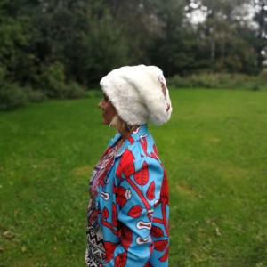 czapka kolor szary miękkie sztuczne futerko