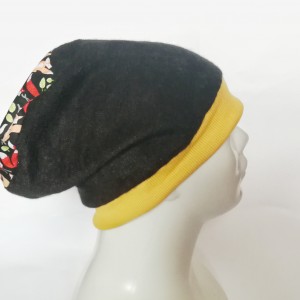 Czapka damska z zajacami