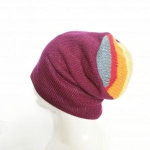 czapka amarantiwa na podszewce