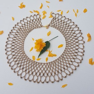 Naszyjnik, krywulka z kryształkami