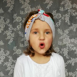 opaska uniwersalna w kwiatowym stylu