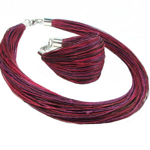 Czereśniowy komplet lniany