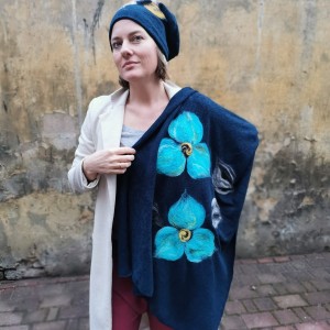 szal wełniany granat