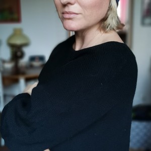 czapka dzianinowa w paski