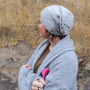 czapka damska dzianina w kropki