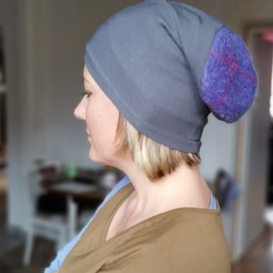 czapka damska szara z niebieskim