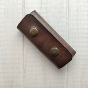Skórzane etui do kluczy ciemny brąz