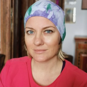 Czapka damska ręcznie farbowana