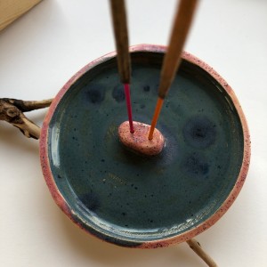 PALOLOPULI podstawka na kadzidełko