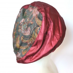 Czapka damska na podszewce