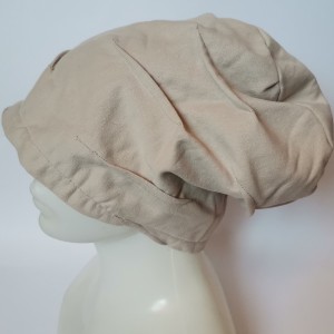 Czapka bezowa codzienna damska