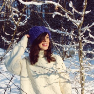 Chabrowa czapka handmade z wełną