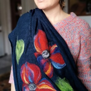 komplet wełniany granat wełna merynosy kwiaty