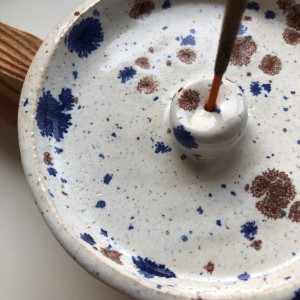 PALOLOPULI podstawka na kadzidełko