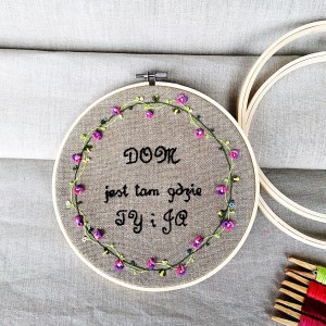 Tamborek haftowany - haft ręczny dowolny napis