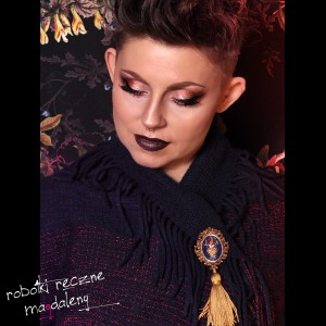 Płonące serce w złocie