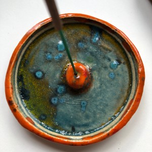 PALOLOPULI podstawka na kadzidełko